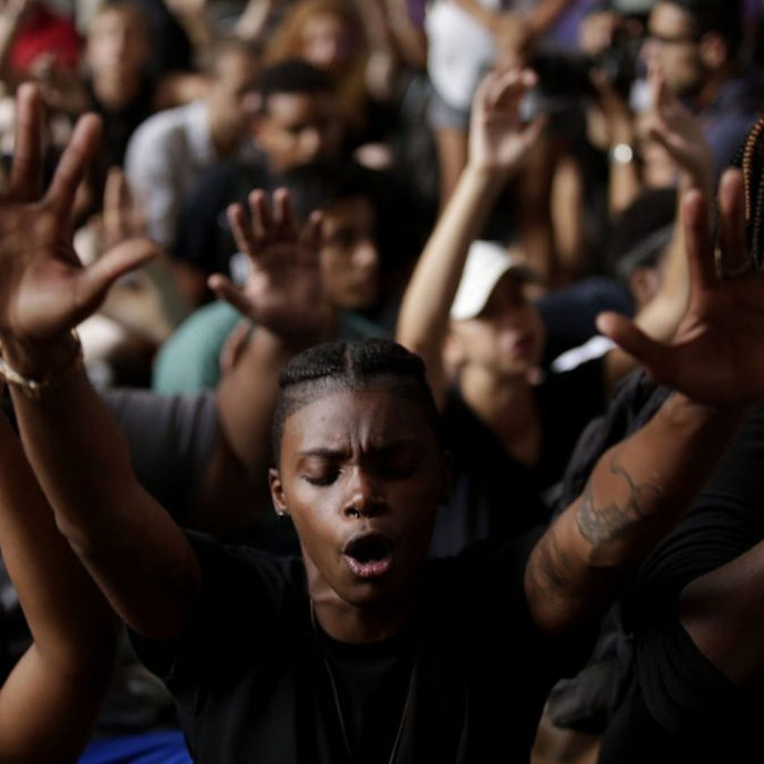 Crowd With A Shroud