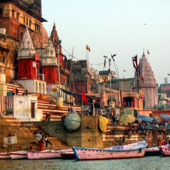 STREETS OF BANARAS FROM EYES OF A 7-YEAR-OLD GIRL
