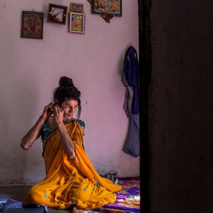 खुल गई, वो बंद अलमारी!