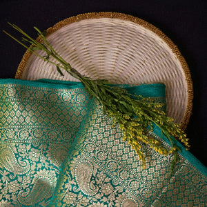 Six yards of simplicity