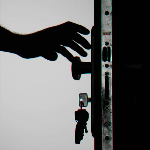 Love Knocks